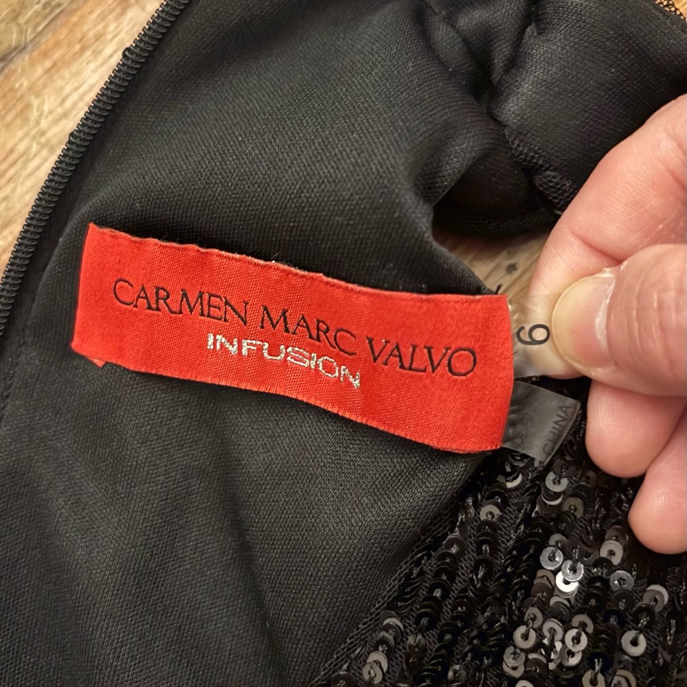 Carmen Marc Valvo Infusion V-Neck Halter Sparkle Satin Floral Gown - Picture 5 of 7